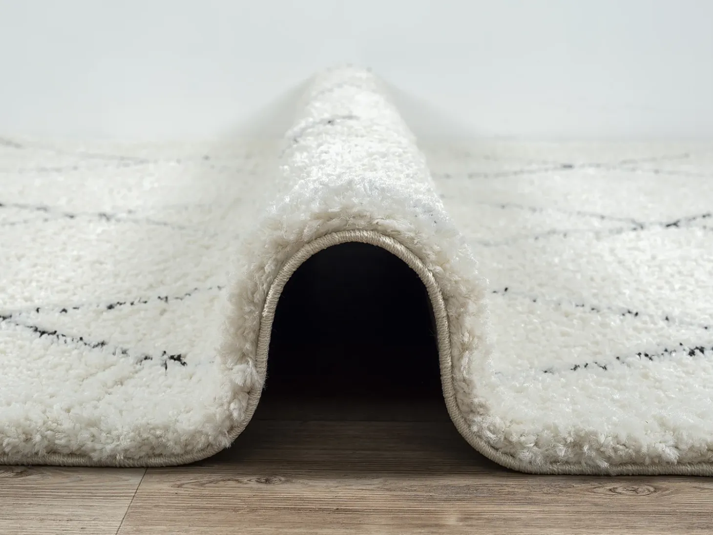 Tapete Bahar Shaggy moderno padrão losango, preto branco, 160 x 230 cm